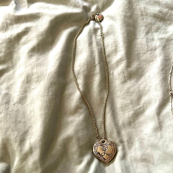 Necklass - Picture 1 of 2